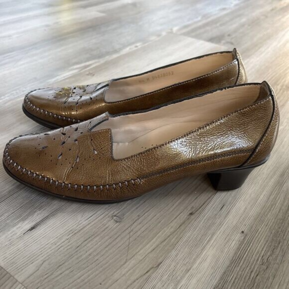 Elegant Brown Leather Women's Loafers